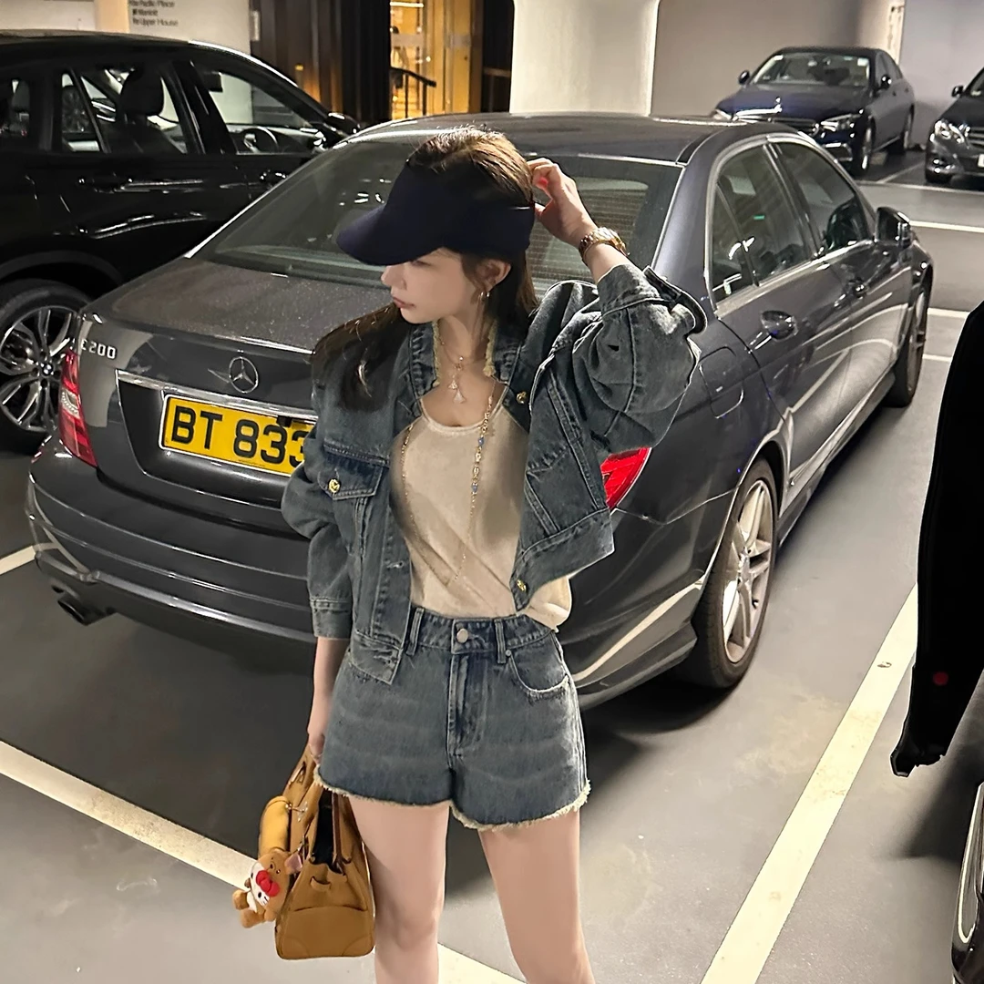 Miu高奢牛仔系列复古未来主义意大利进口Berto牛仔邂逅鸵鸟毛短裤