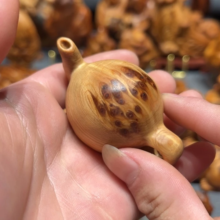 柏木（崖柏）点点关注