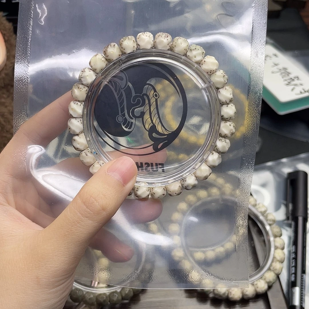 洛***.手串星月菩提浮生