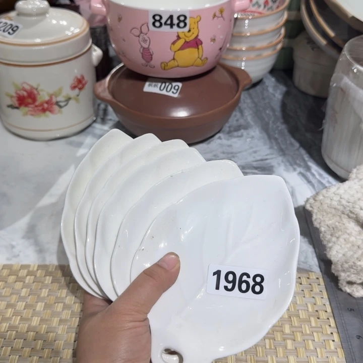 瓷片瑕疵陶瓷介意慎拍1968