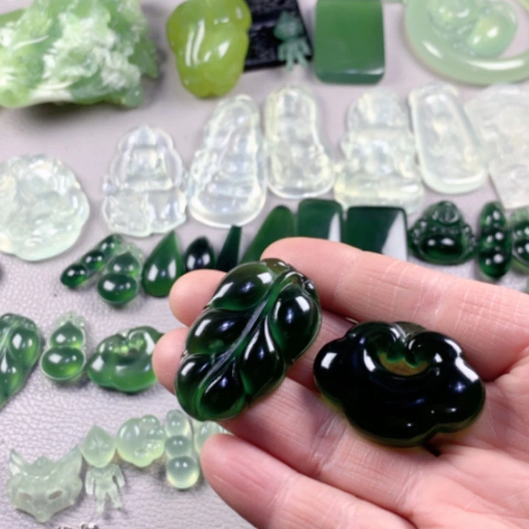 【闪购商品】蛇纹石玉岫玉未镶嵌S****t