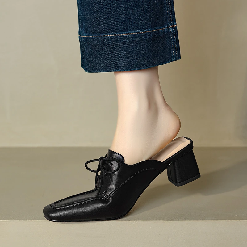 真皮系带粗跟包头凉拖鞋子女2025春新款时尚方头后空高跟单鞋女