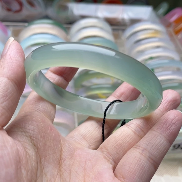 手镯玛瑙/玉髓未镶嵌57圈口