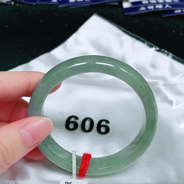 翡翠未镶嵌手镯翡翠手镯未镶嵌