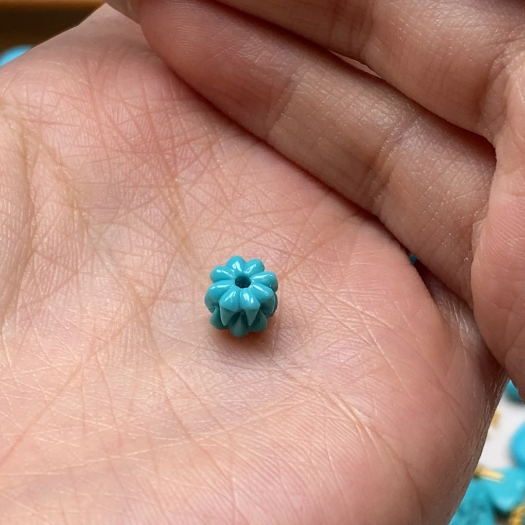 绿松石未镶嵌颈饰B****b