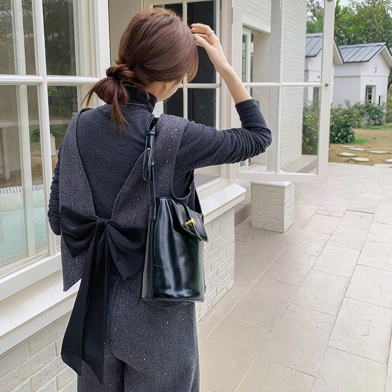 灰色高级感蝴蝶结马甲套装女2025春法式小个子打底衫阔腿裤三件套