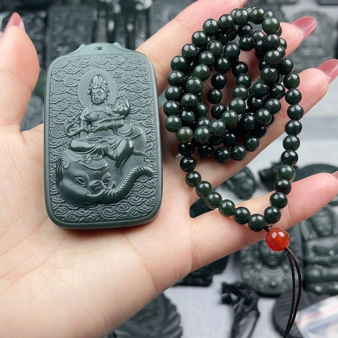 和田玉颈饰未镶嵌小*精