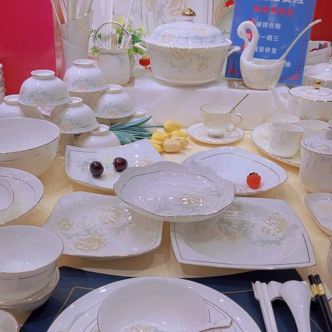 45%以上骨粉骨瓷描金清雅米饭碗单拍