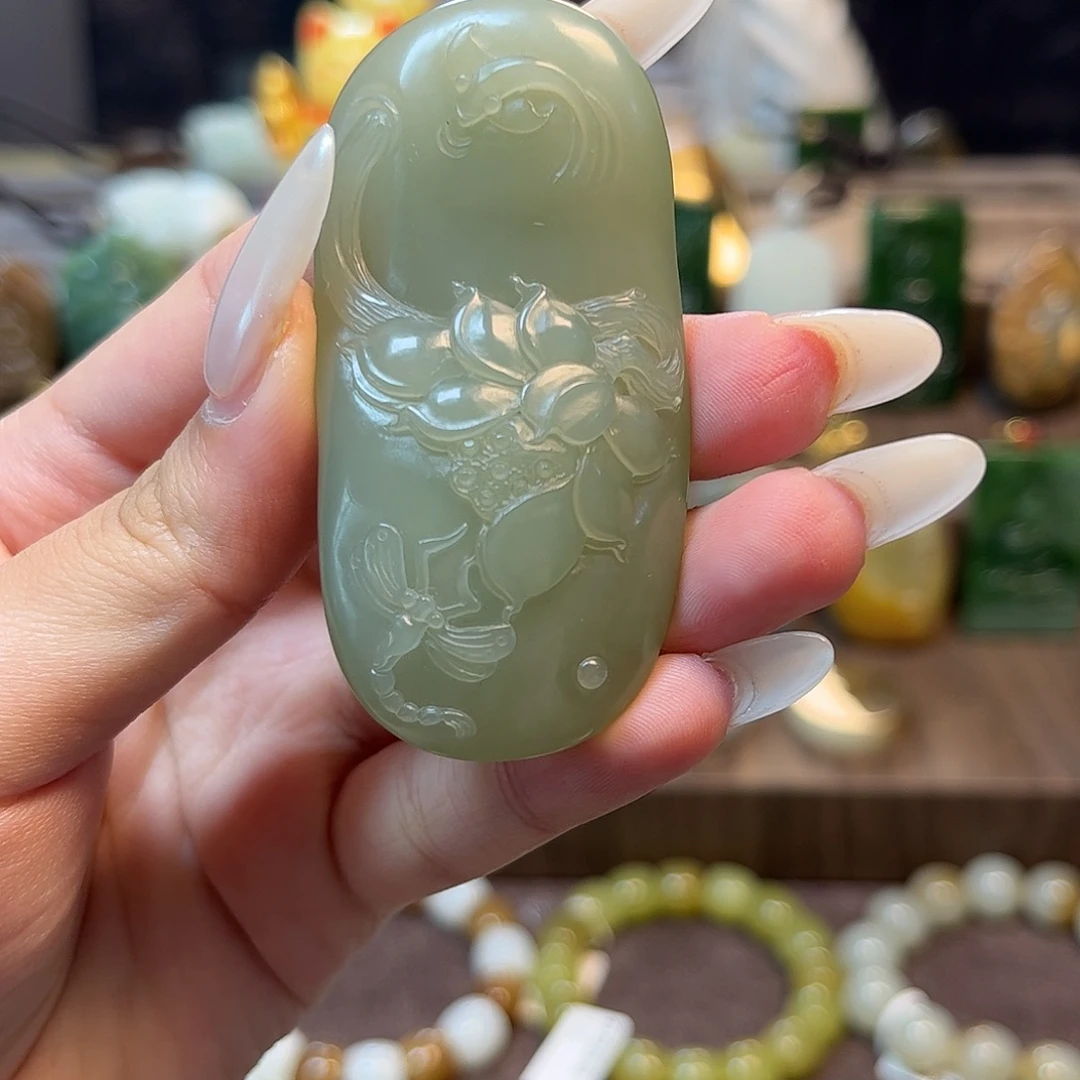 和田玉未镶嵌手串