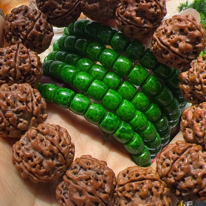 大果紫檀（缅甸花梨）7/8直切绿秋手串