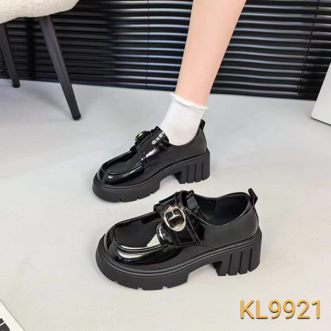 厚底乐福鞋女鞋子2025新款春秋季单鞋爆款英伦风真皮魔术贴小皮鞋