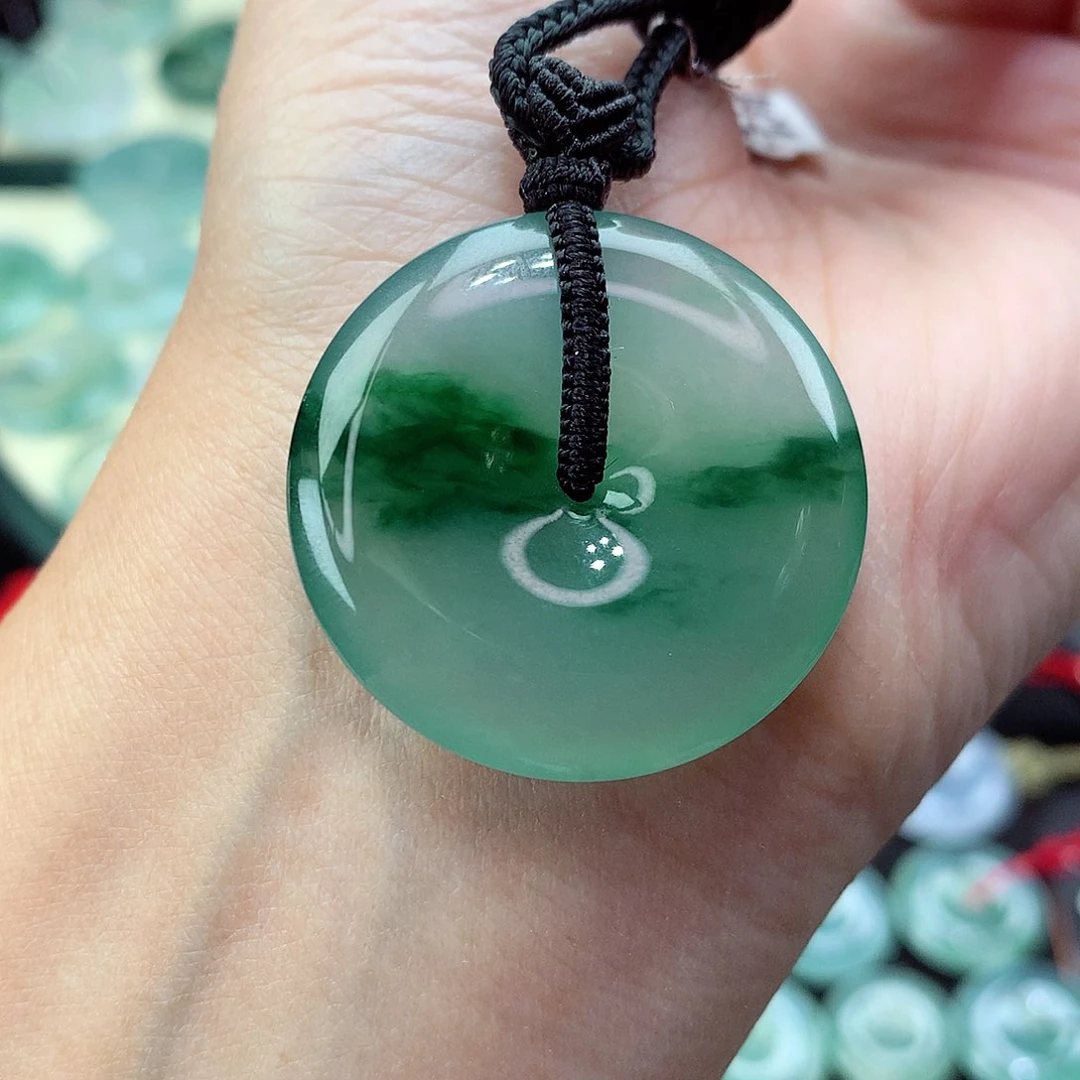 翡翠颈饰未镶嵌花****）尺寸32.6-6.1