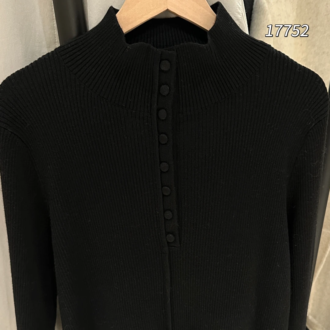 17752 WANGDAN（部无水洗唛介意慎拍)亨利领包扣长袖针织衫