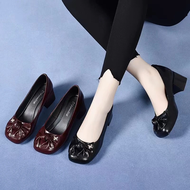 806 807春季新款酒红色粗跟单鞋女浅口中跟皮鞋方头真皮工作鞋女