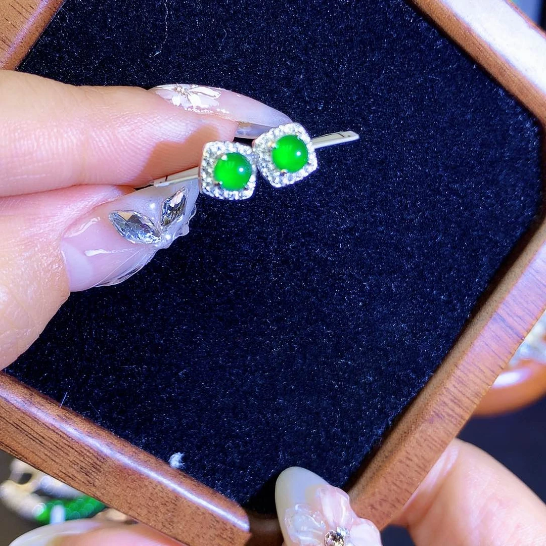 翡翠耳饰银S925镶嵌天然翡翠耳钉