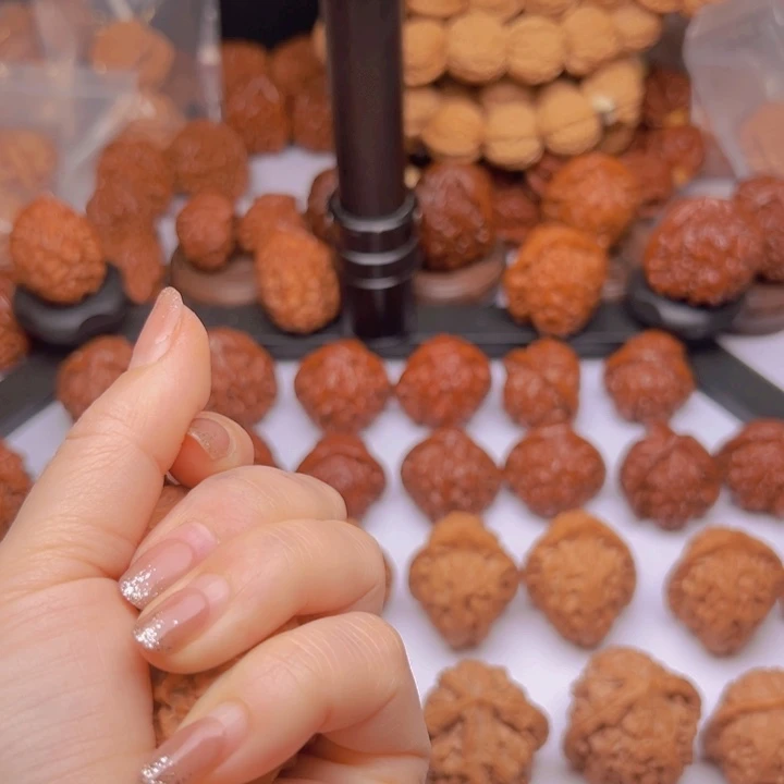 桃核吊坠斌**合个哥哥哥哥