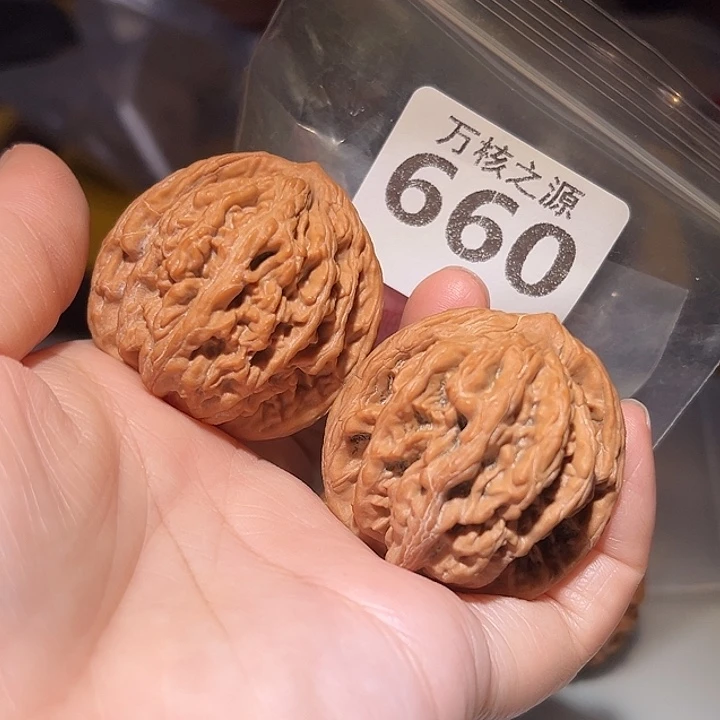 桃核吊坠41全品麦穗虎头，粗筋厚棱……