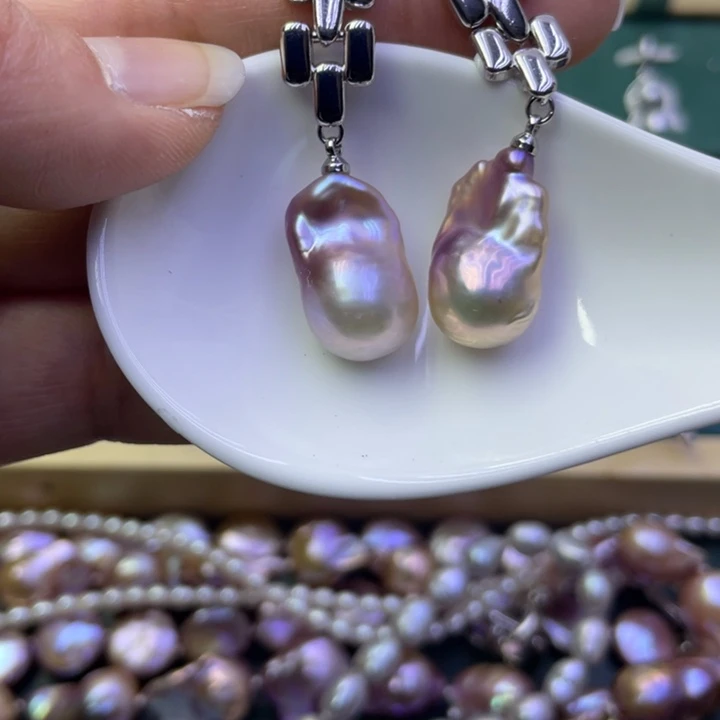 淡水珍珠耳饰合金