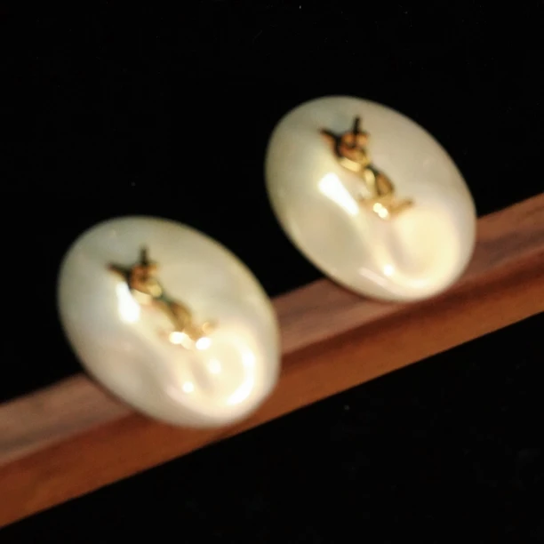 铜合金耳饰 A450法式秋冬立体设计大牌轻奢优雅女神时尚简约耳环