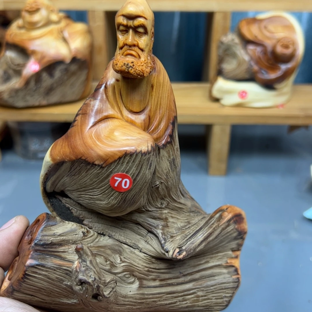 张***店木崖柏木摆件手把件
