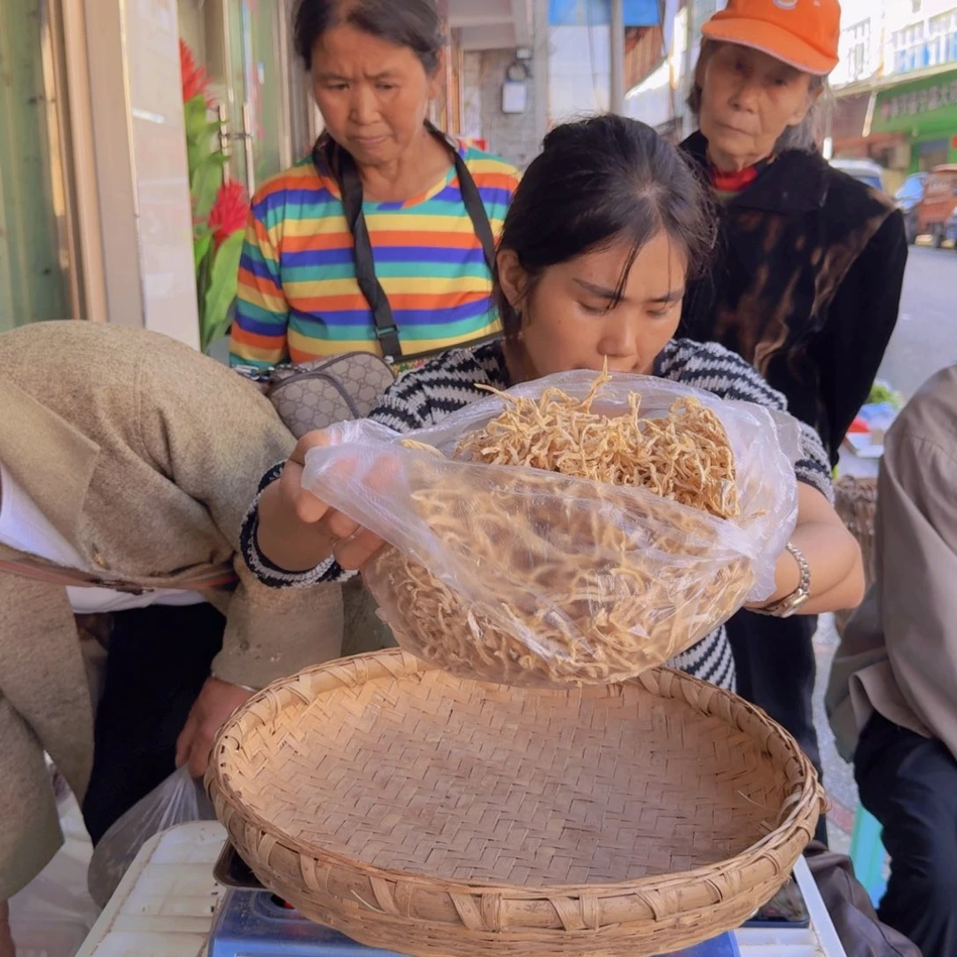 中国大陆萝卜干1.3斤