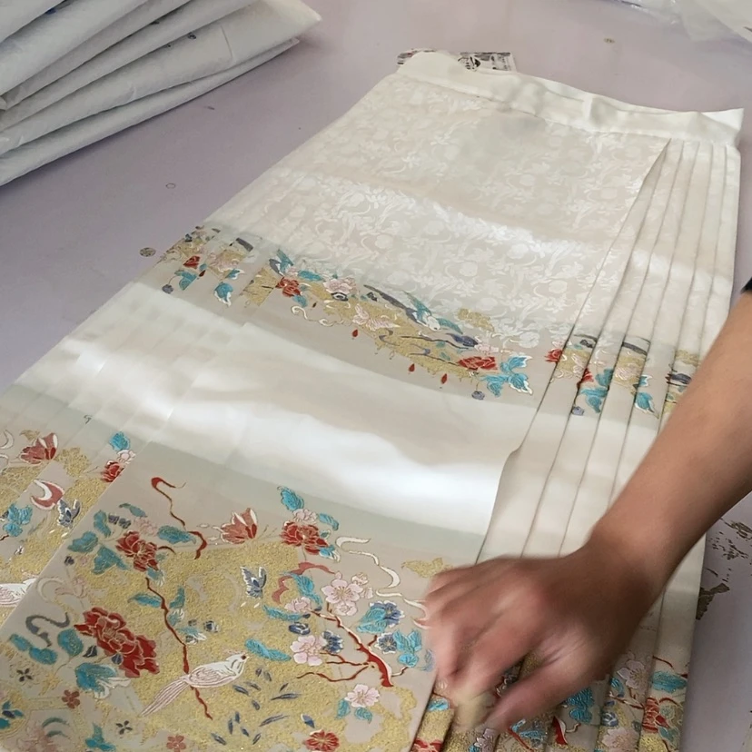 【闪购商品】鸟语花香m