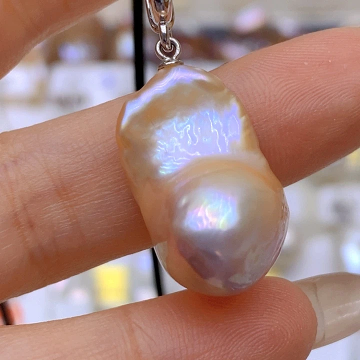 淡水珍珠未镶嵌吊坠(赠链)