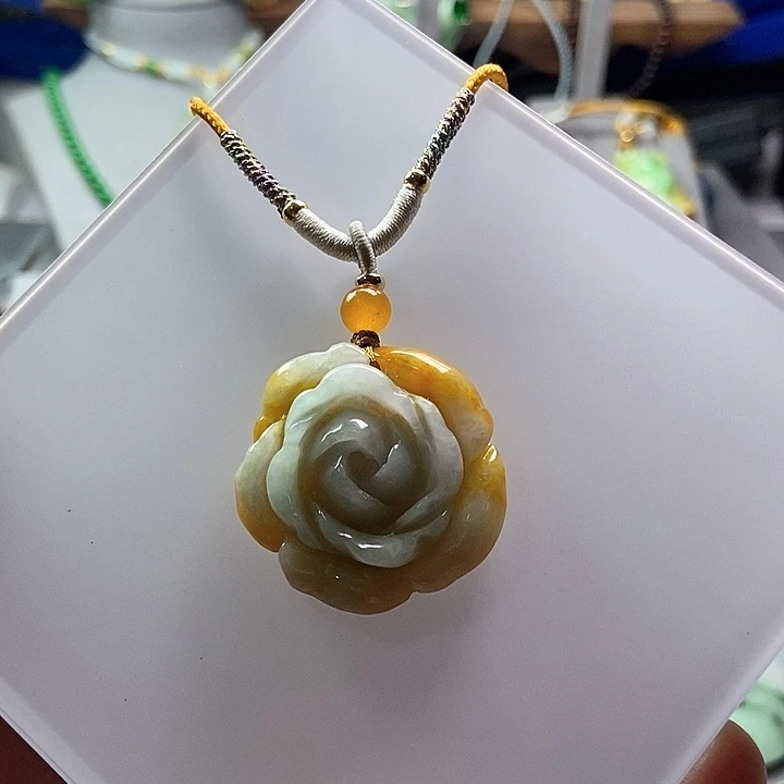 颈饰未镶嵌翡翠未镶嵌翡翠（赠链）