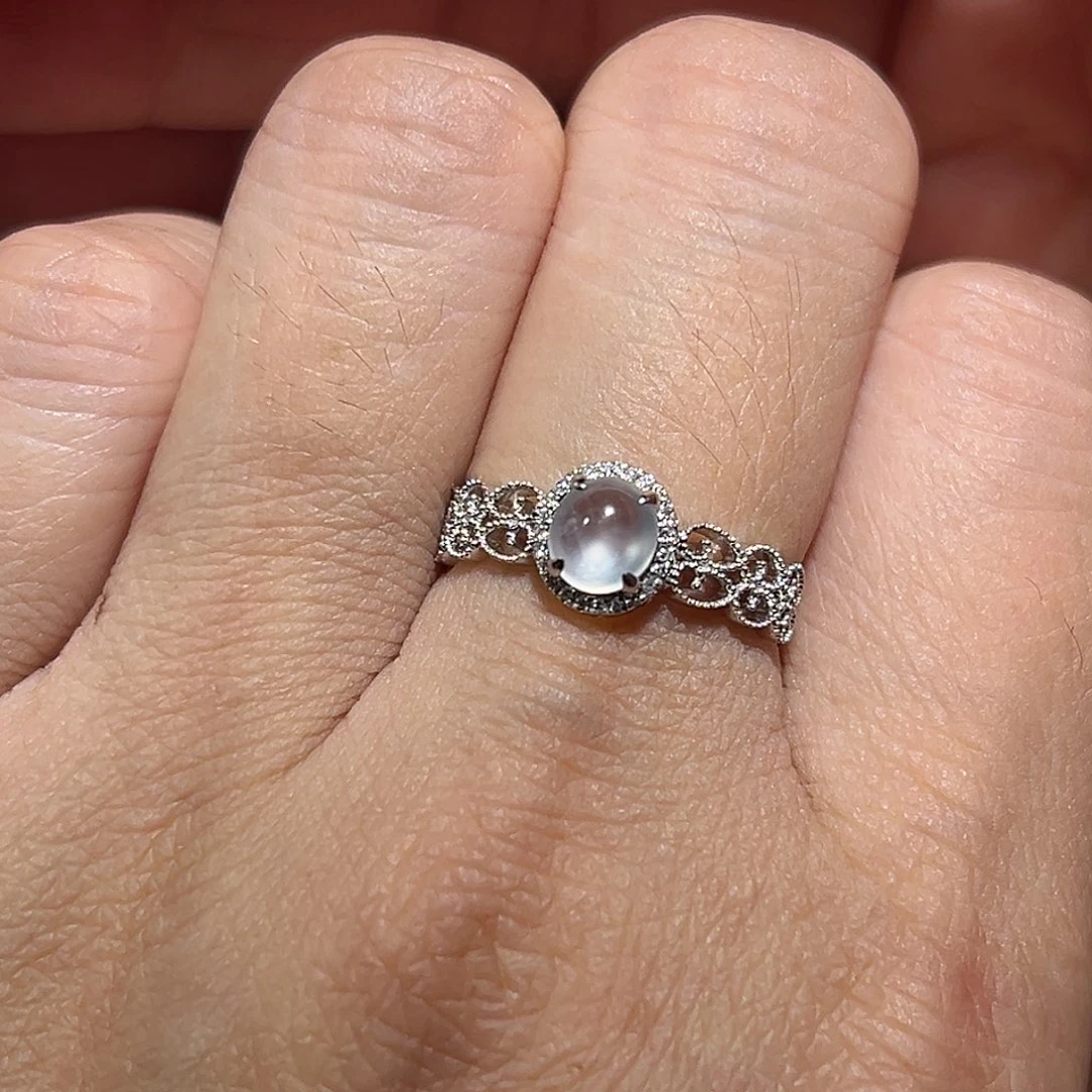 翡翠18K金镶嵌颈饰戒指