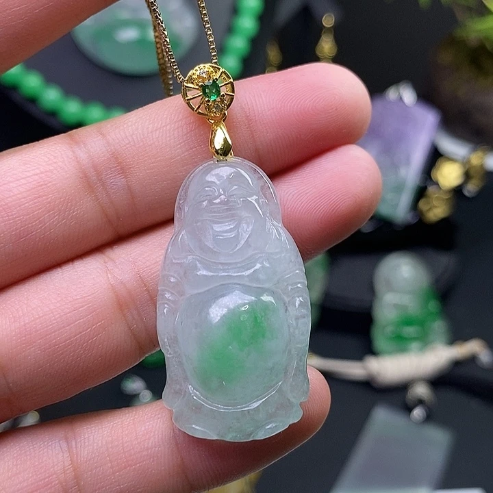 翡翠未镶嵌吊坠(赠链)