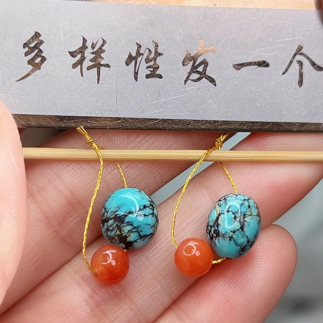 南红玛瑙未镶嵌珠宝奇石发一件，多样性发货