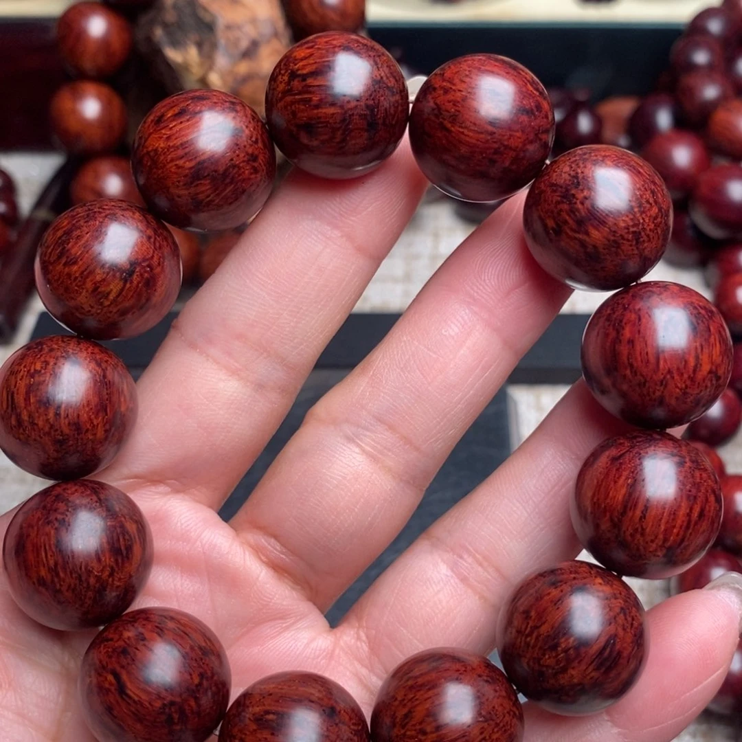 用***7木质类1.8红降花梨公