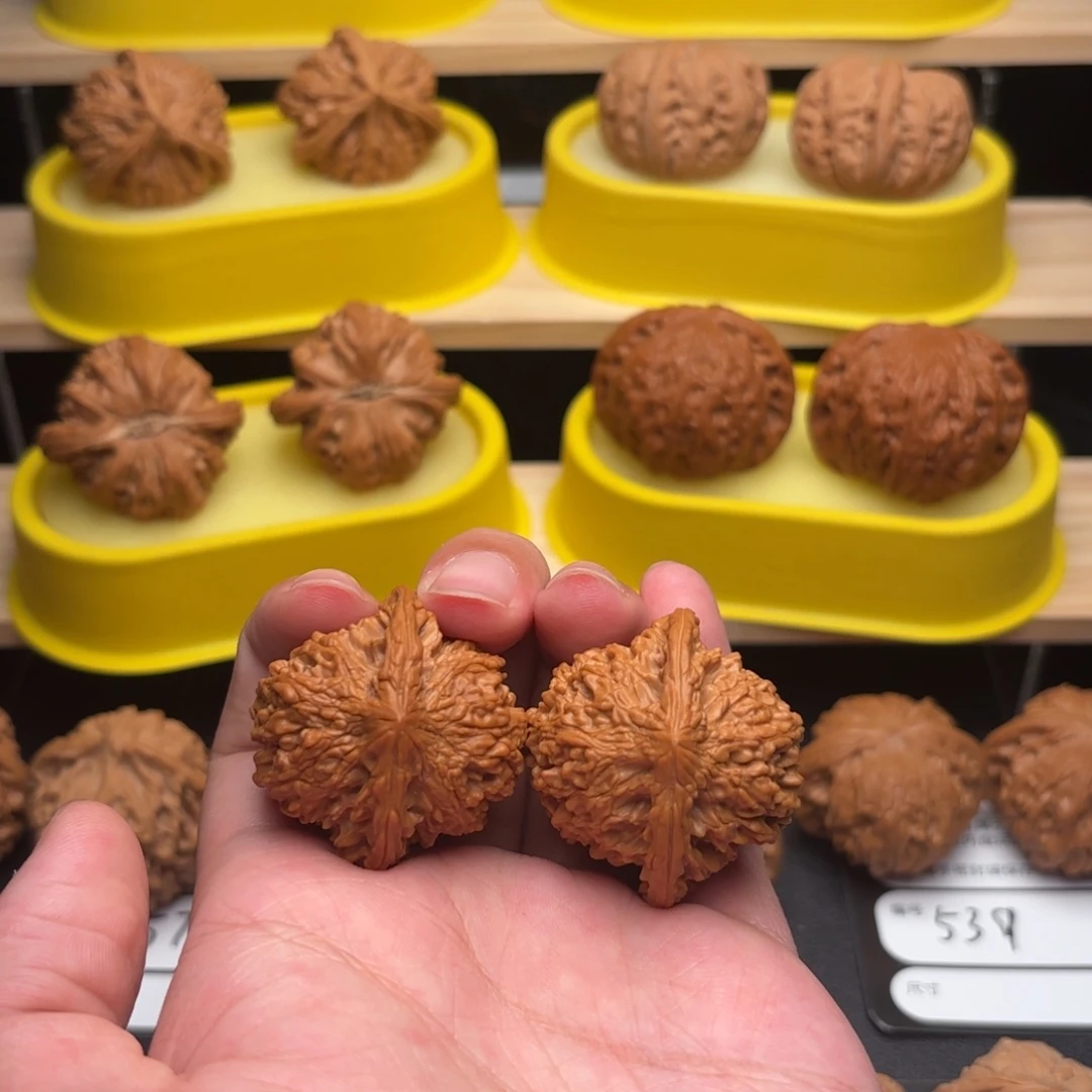 把件文玩核桃38满天星579