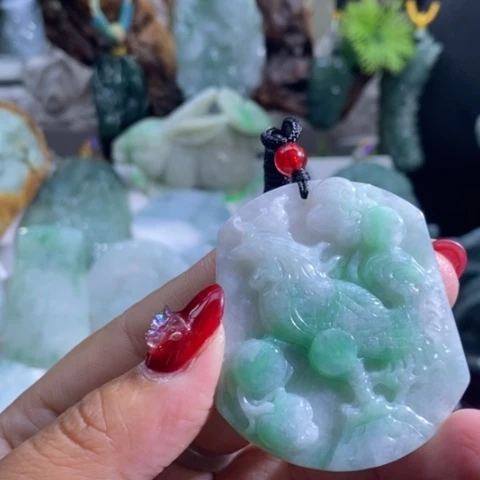 【闪购商品】颈饰未镶嵌翡翠鸡