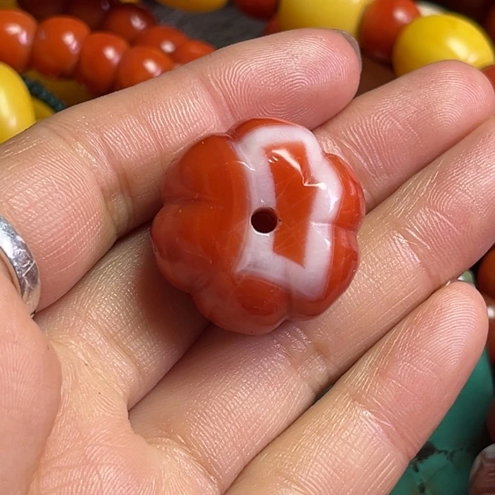 颈饰琉璃1*8琉璃………….