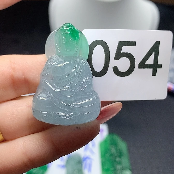 翡翠吊坠(赠链)未镶嵌