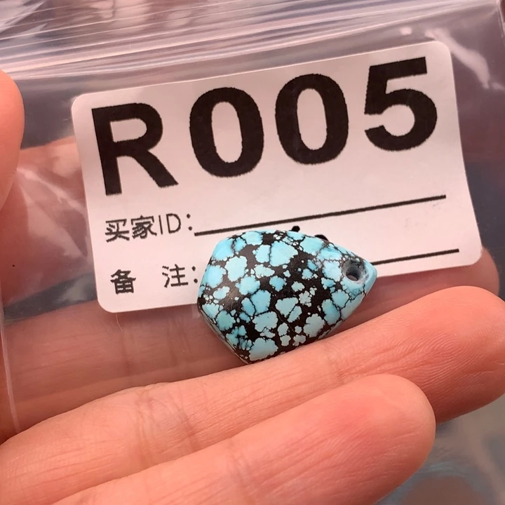 绿松石未镶嵌原矿