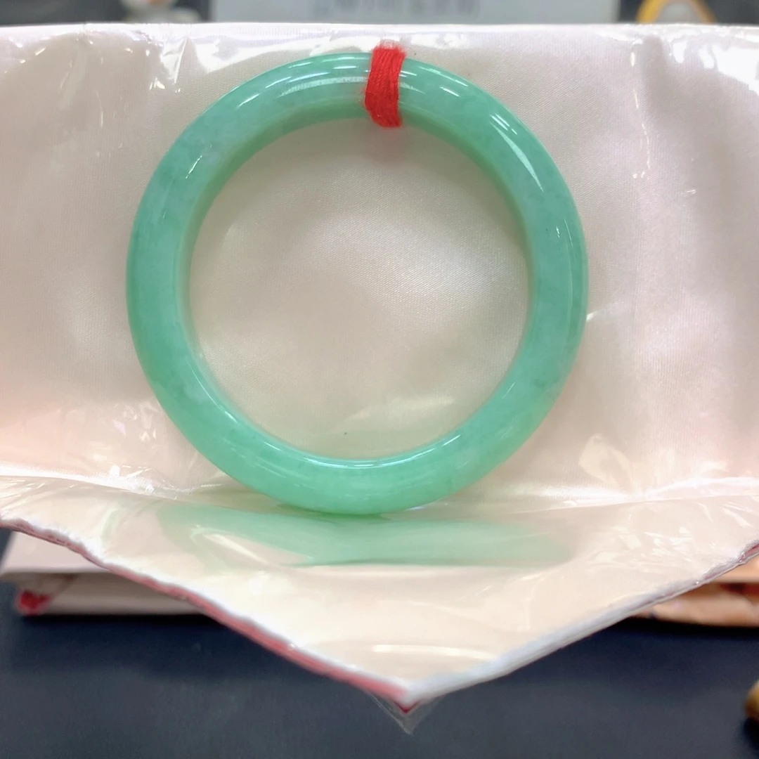 翡翠未镶嵌手镯翡翠11