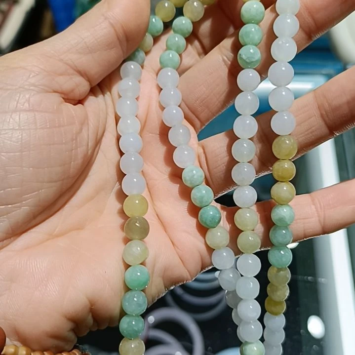 翡翠颈饰未镶嵌项链