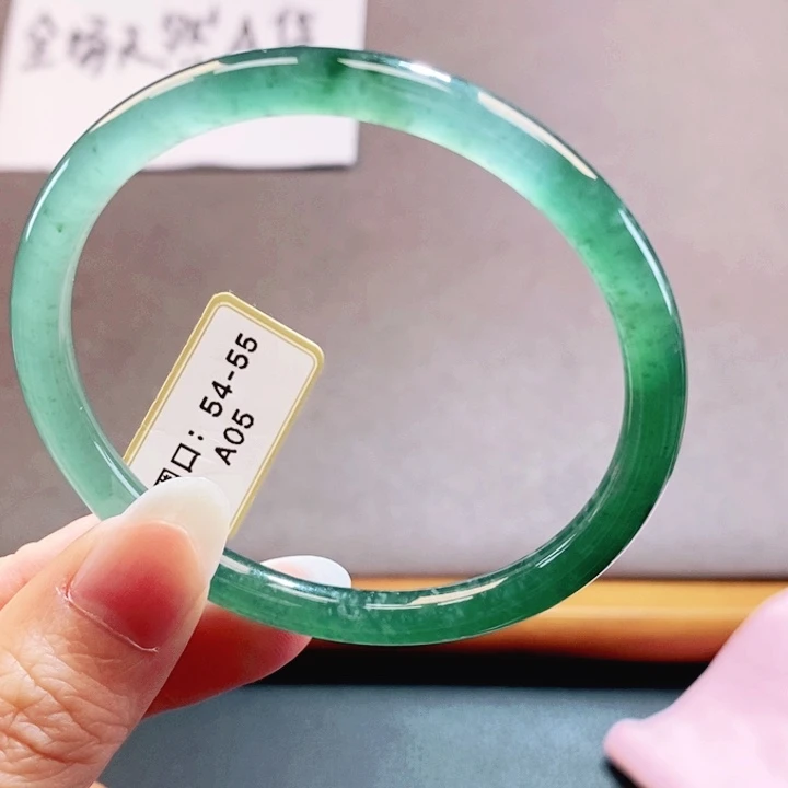 翡翠未镶嵌手镯翡翠手镯25