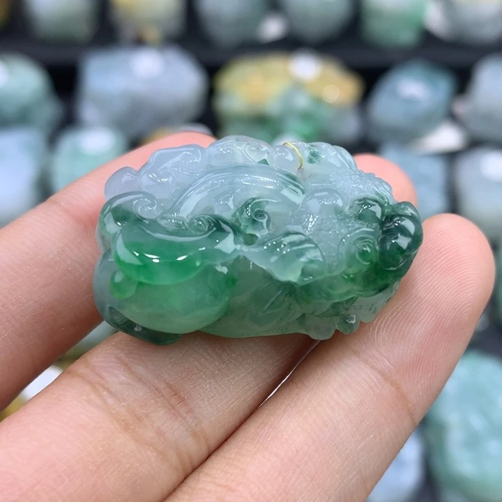 翡翠未镶嵌颈饰天然缅甸翡翠