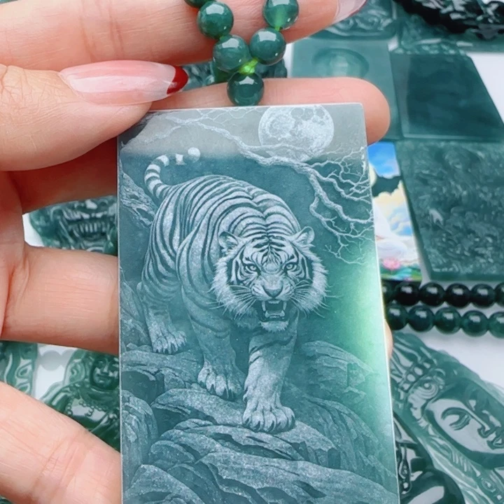 翡翠未镶嵌颈饰多样性发货天然A货翡翠