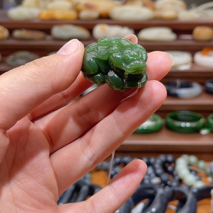 和田玉（碧玉）未镶嵌吊坠(不含链)俄料碧玉貔貅吊坠