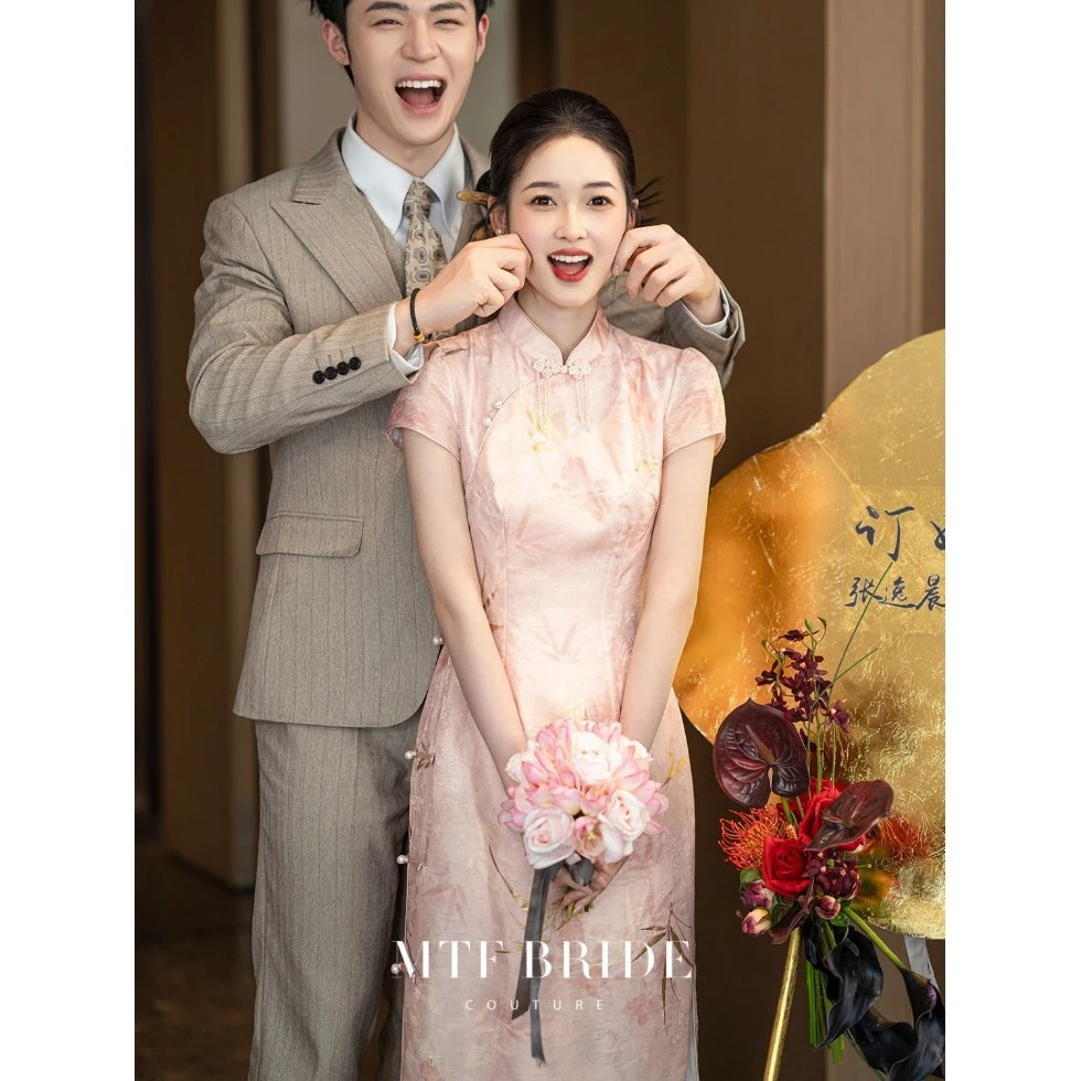 画报夫人夏季气质新款订婚礼服裙日常可穿连衣裙新中式粉色旗袍女