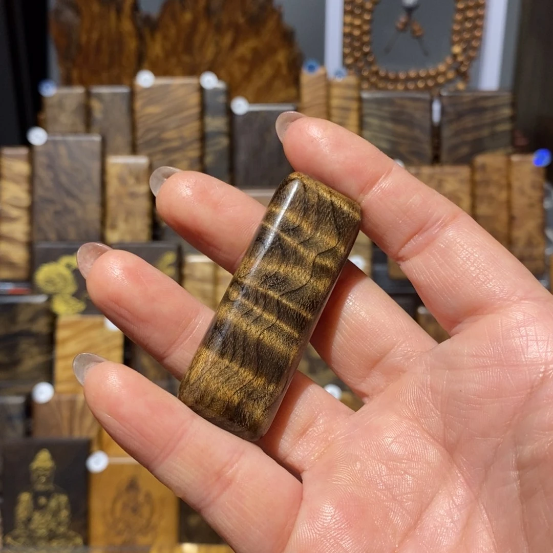 金丝楠无事牌D***a金丝楠木小叶桢楠