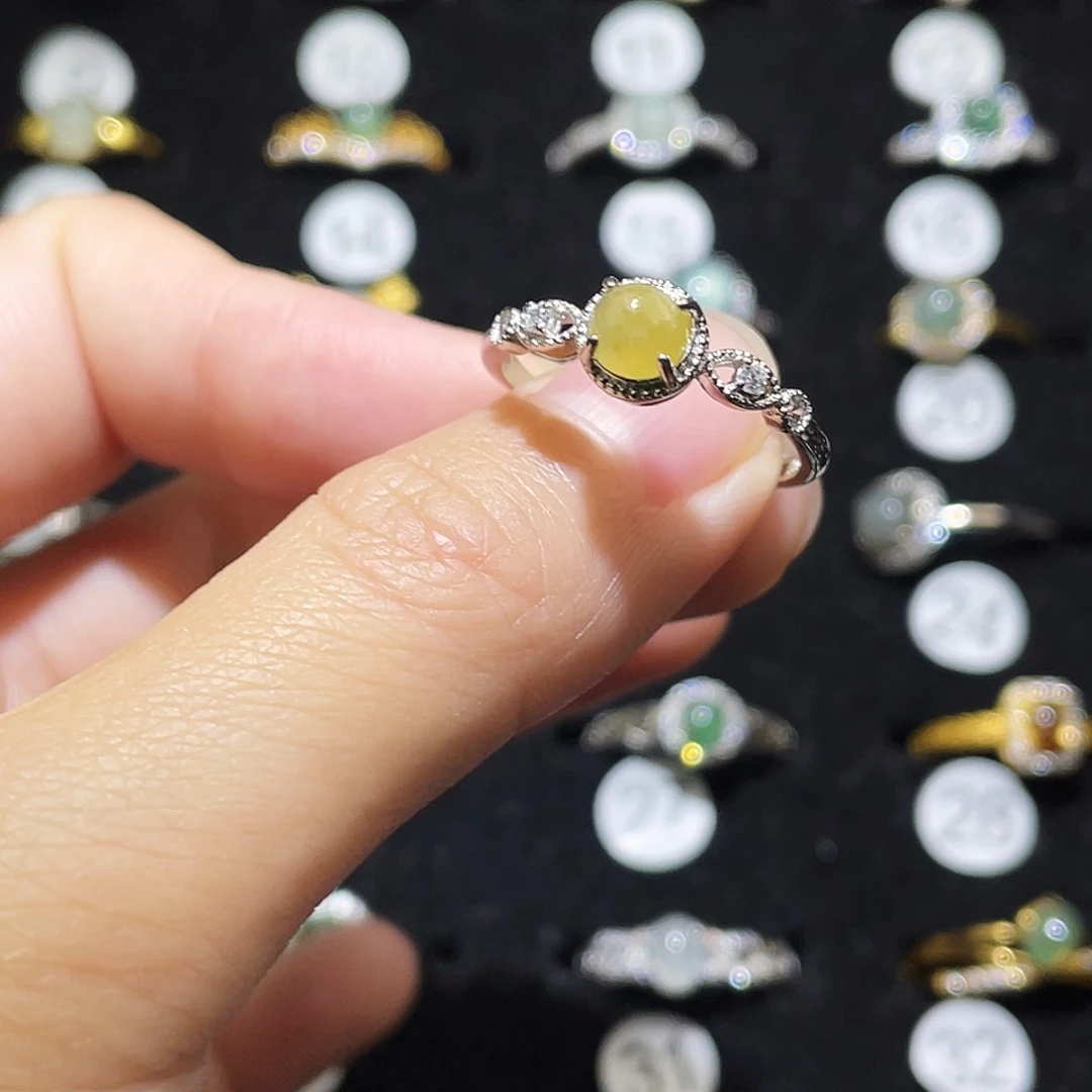 翡翠未镶嵌戒指戒指