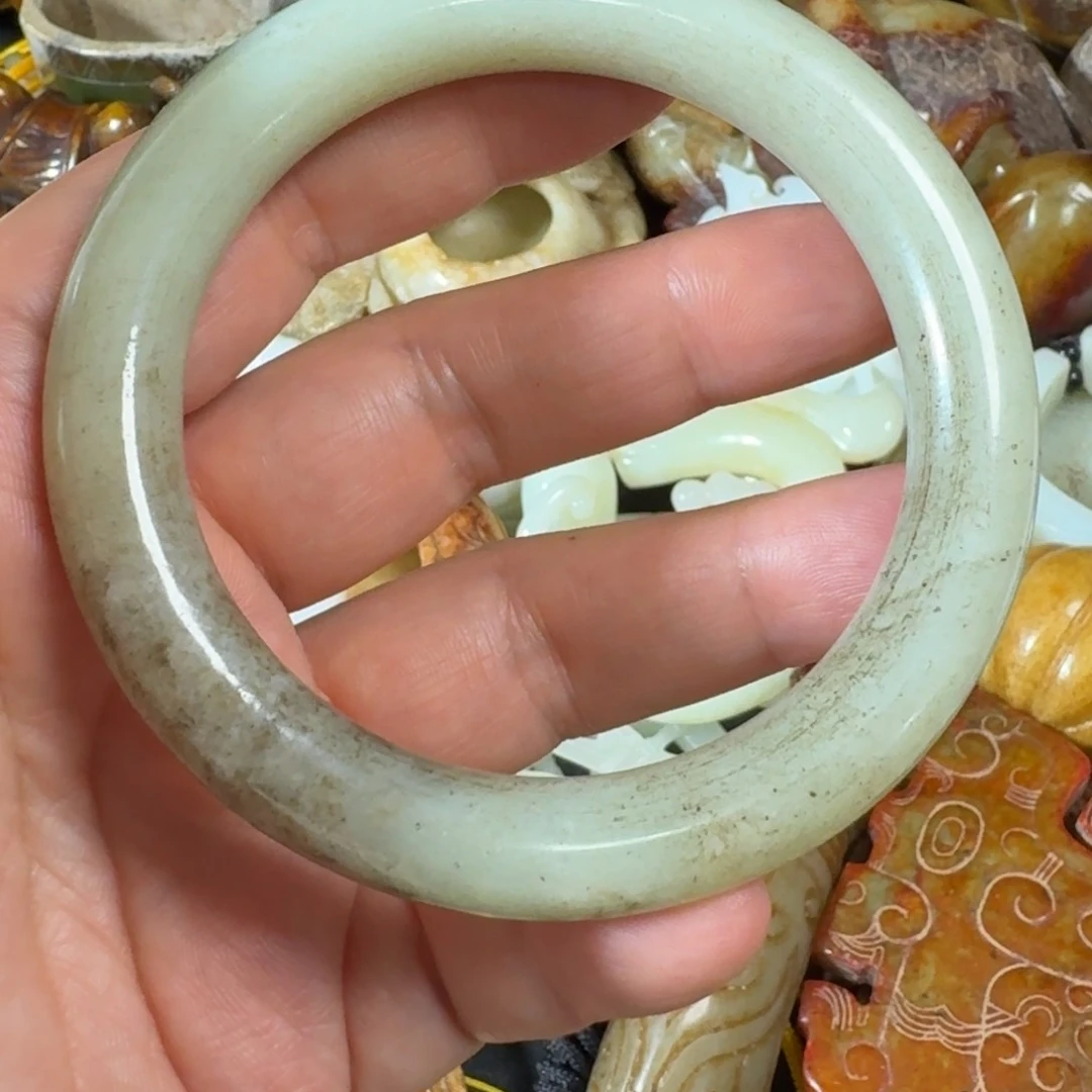 和田玉把件未镶嵌奇***藏