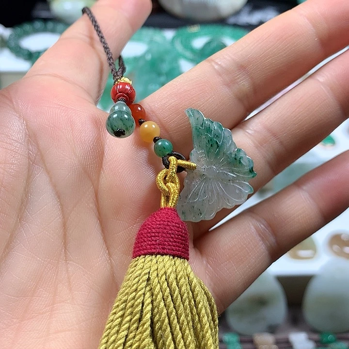 未镶嵌独山玉颈饰