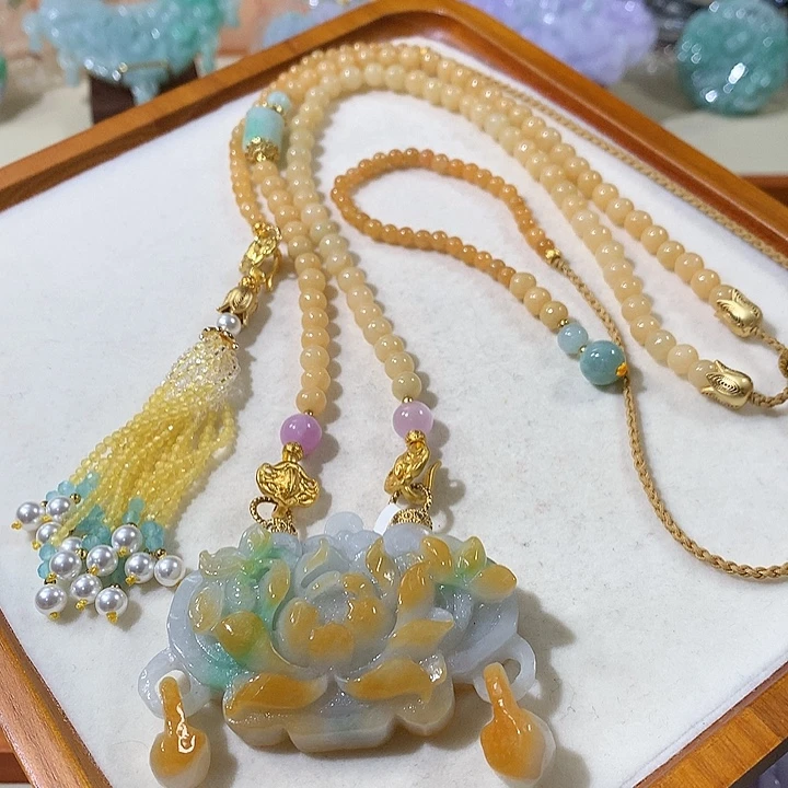 翡翠未镶嵌颈饰翡翠吊坠