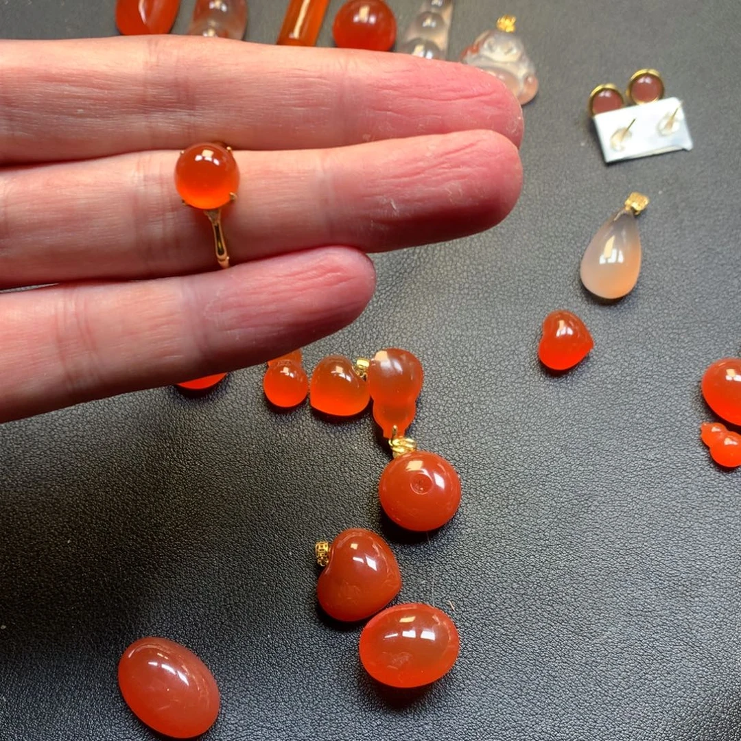 南红玛瑙未镶嵌项链